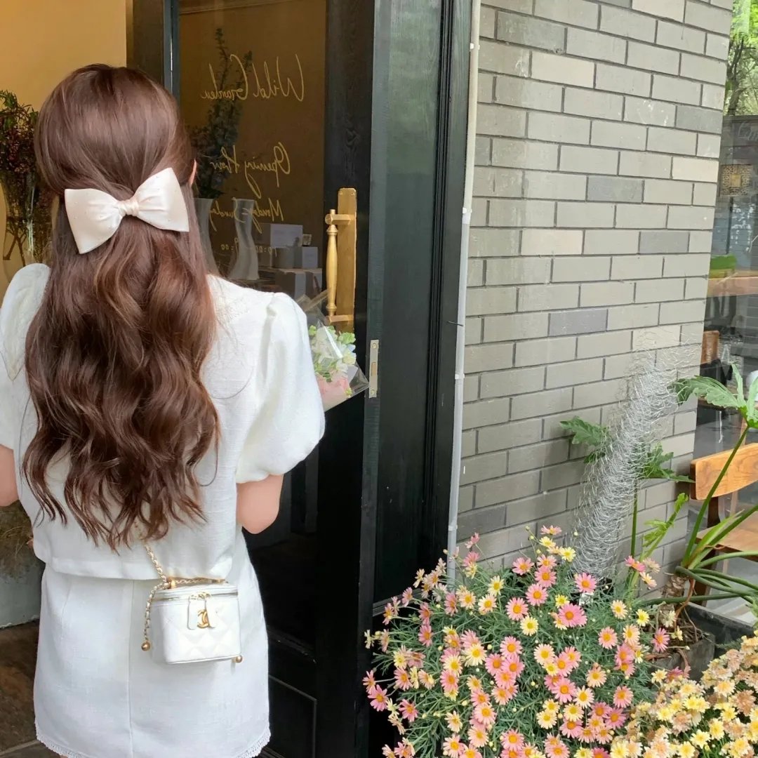 夭寿，八岁女儿竟是陆地剑仙